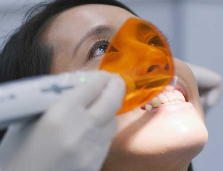 ceramic tooth restoration